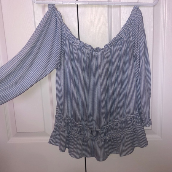 Dynamite off the shoulder ruffled top - Picture 2 of 3